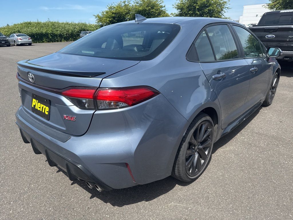 2023 Toyota Corolla XSE photo 3