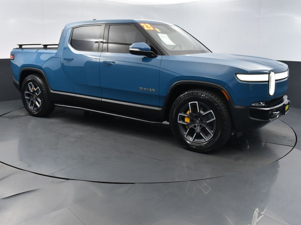 2023 Rivian R1T Adventure photo 3