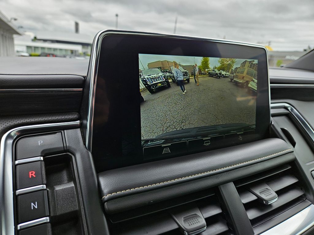2023 GMC Yukon SLT - Photo 34