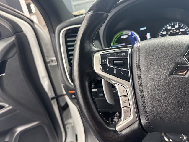 2021 Mitsubishi Outlander GT - Photo 31
