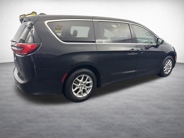 2024 Chrysler Pacifica Touring L - Photo 7