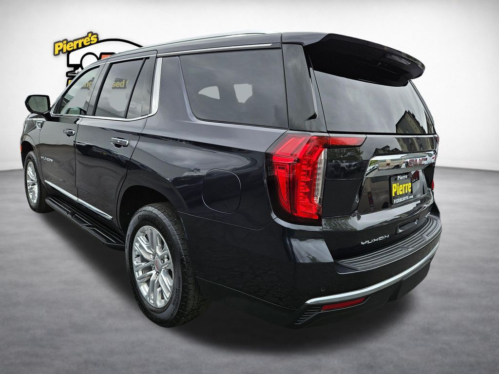 2023 GMC Yukon SLT - Photo 6