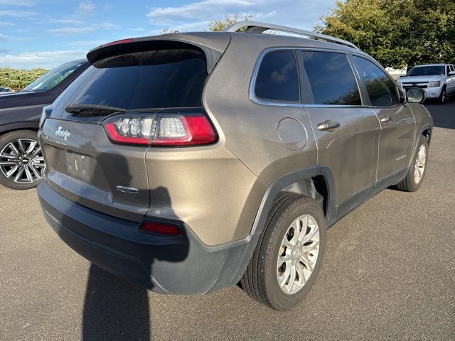 2019 Jeep Cherokee Latitude photo 3
