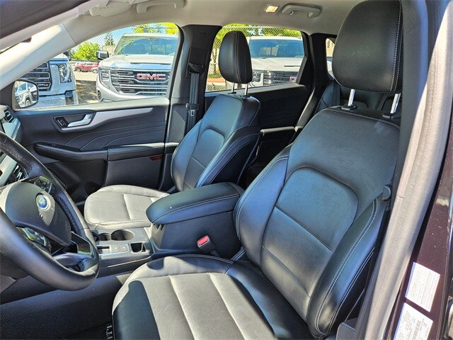 2024 Ford Escape Platinum photo 4