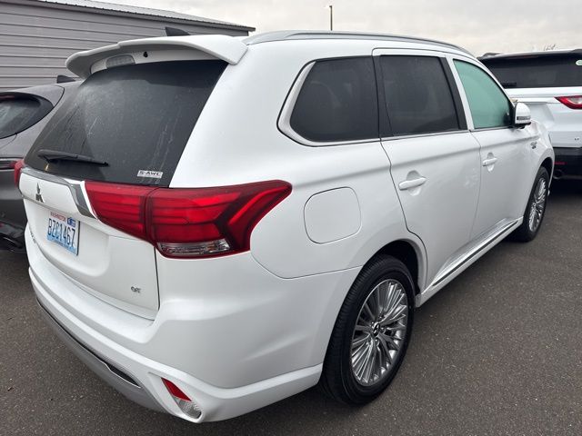 2021 Mitsubishi Outlander PHEV SEL photo 4