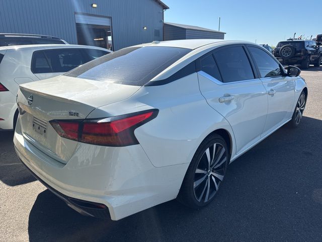 2019 Nissan Altima 2.5 SR photo 3