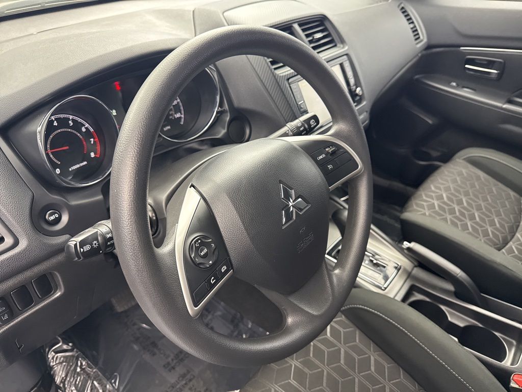2024 Mitsubishi Outlander Sport ES - Photo 9