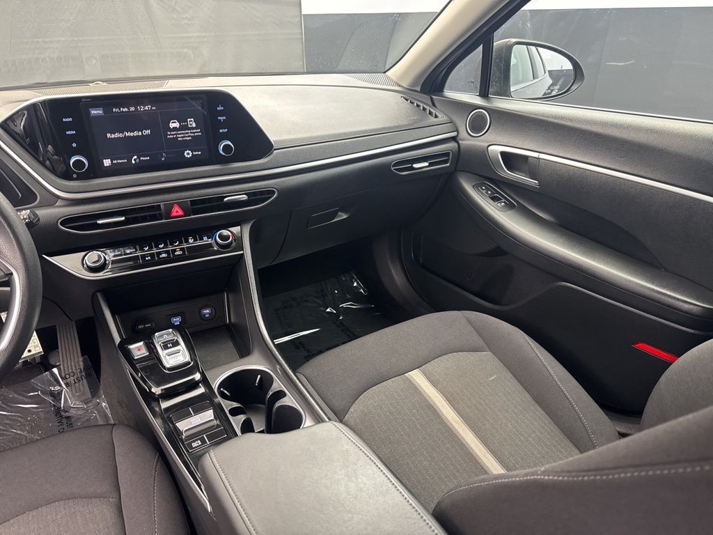 2023 Hyundai Sonata SE - Photo 10