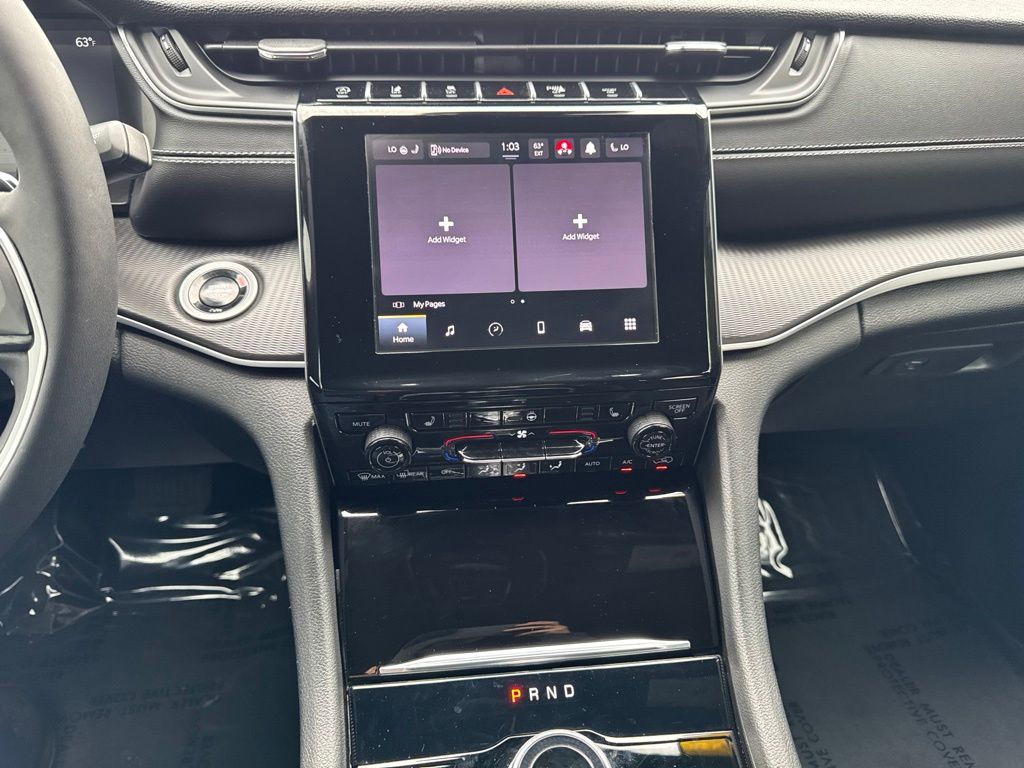 2025 Jeep Grand Cherokee Altitude - Photo 17