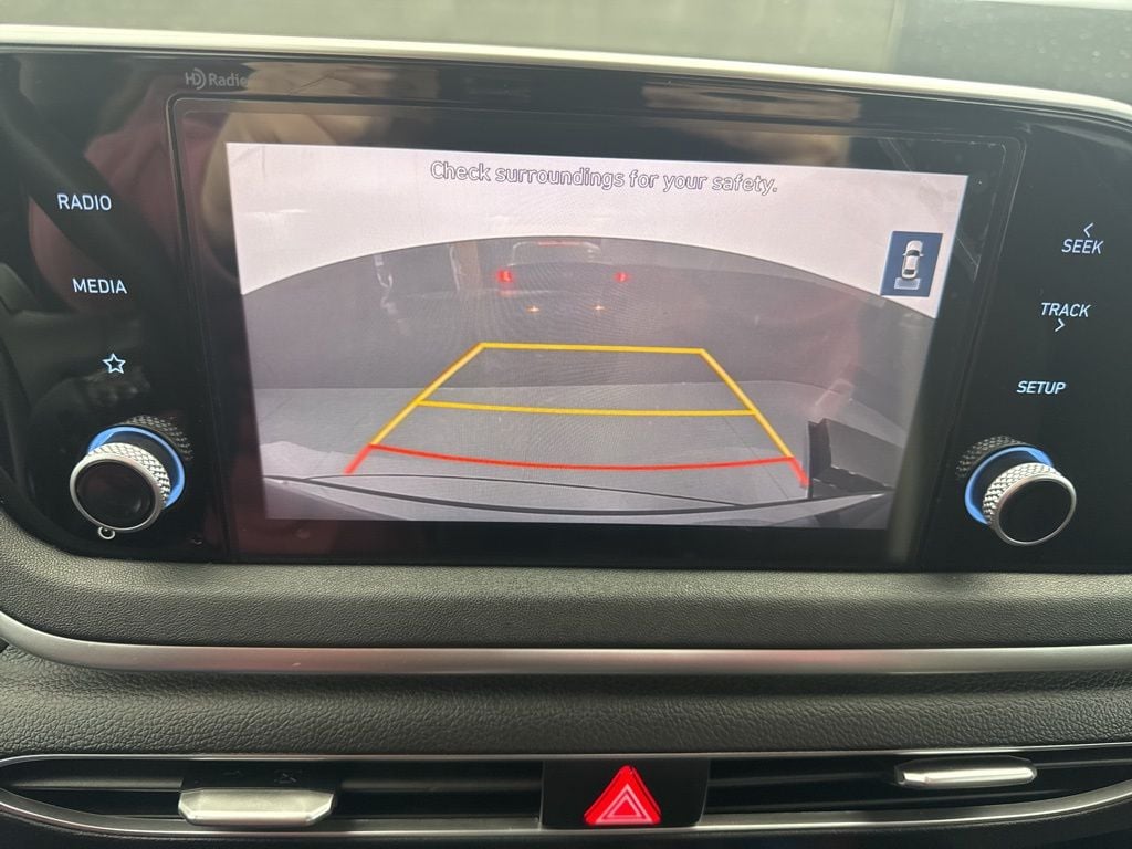 2023 Hyundai Sonata SE - Photo 18