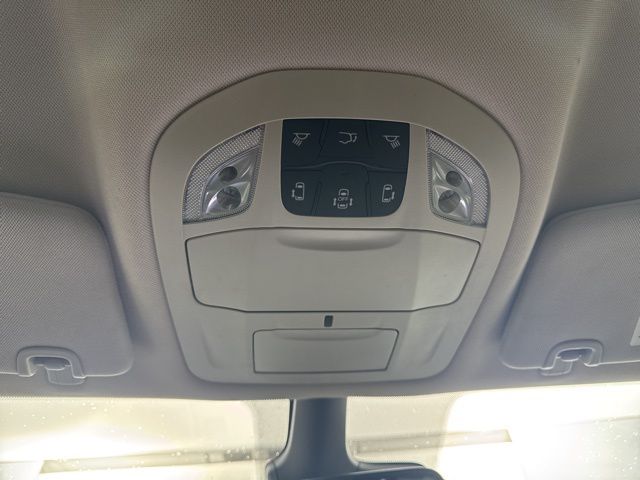 2024 Chrysler Pacifica Touring L - Photo 29