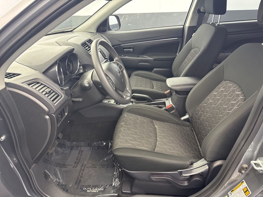 2024 Mitsubishi Outlander Sport ES - Photo 13