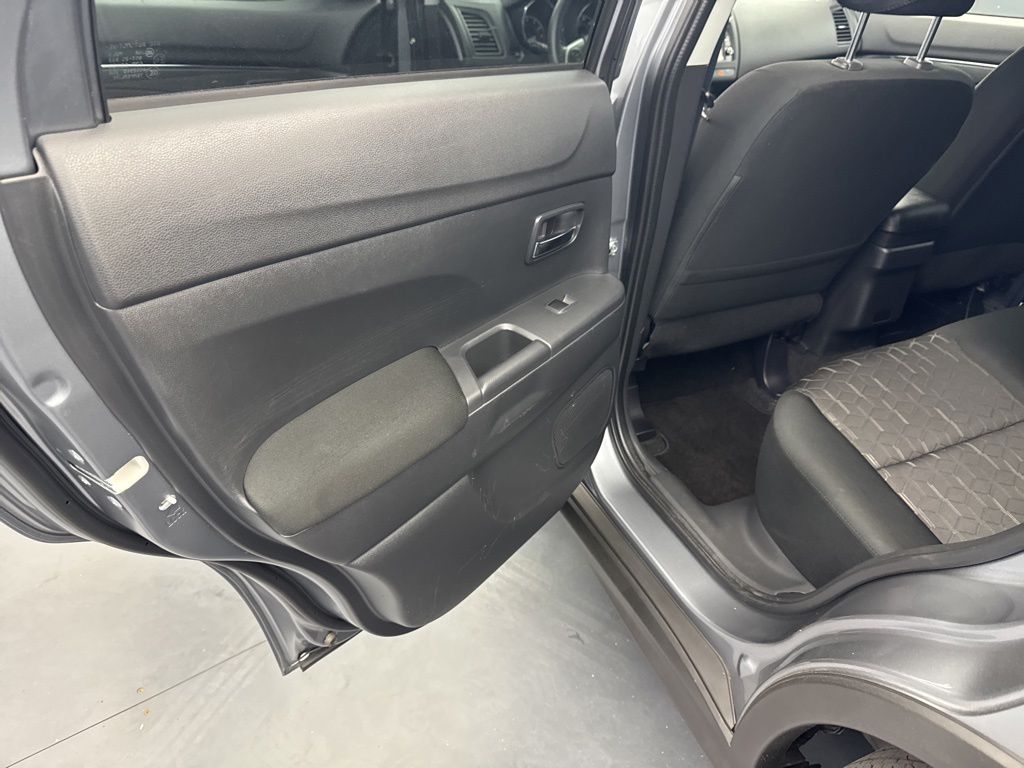 2024 Mitsubishi Outlander Sport ES - Photo 33