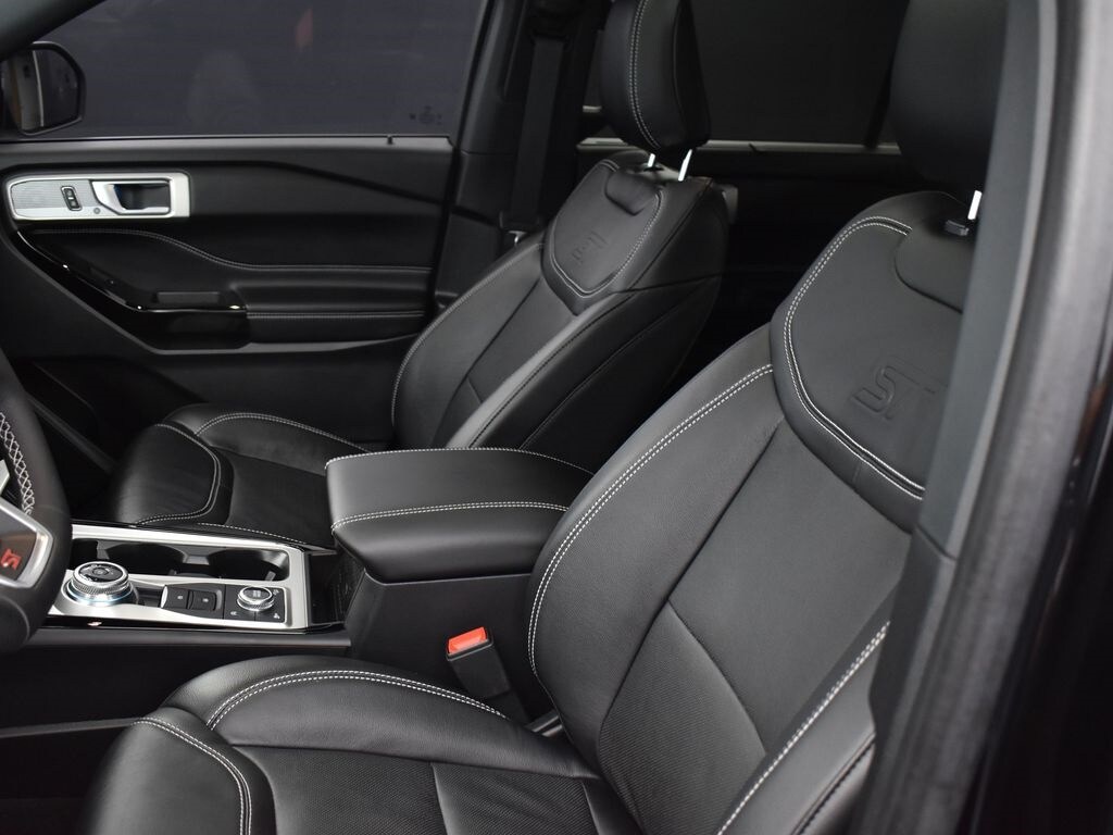 2024 Ford Explorer ST photo 4