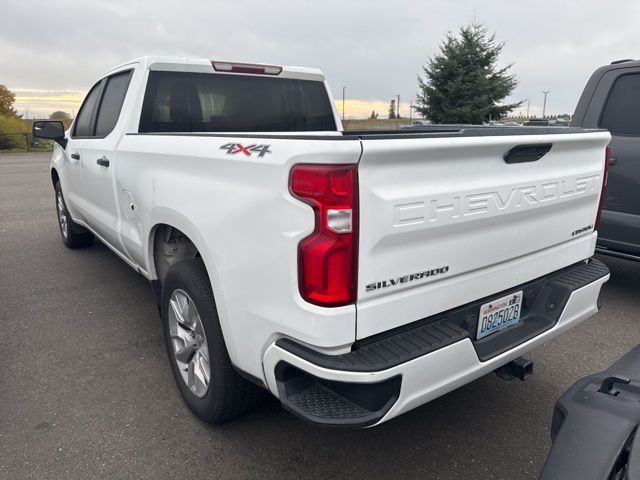 2021 Chevrolet Silverado 1500 Custom photo 2