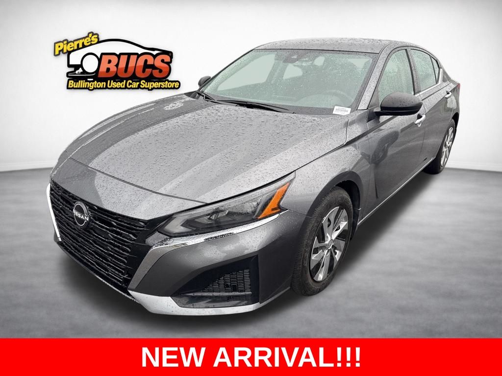 2024 Nissan Altima 2.5 S's photo