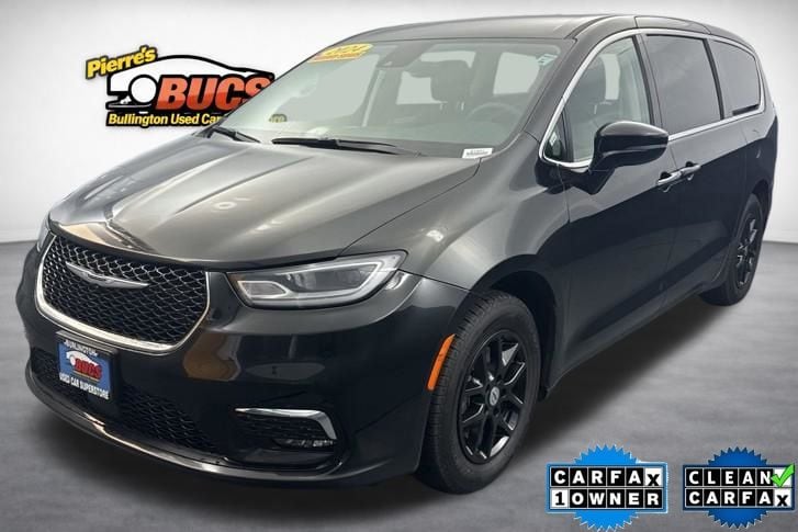 2024 Chrysler Pacifica Touring L's photo