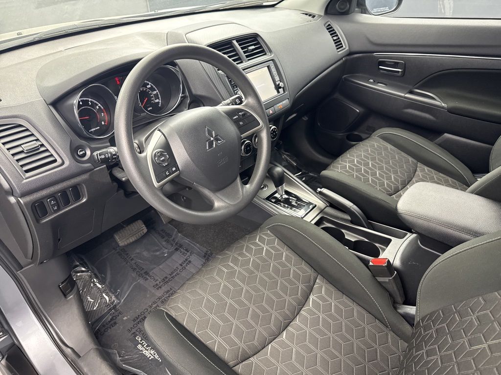 2024 Mitsubishi Outlander Sport ES - Photo 8