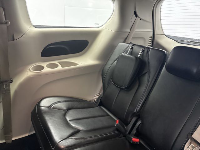 2024 Chrysler Pacifica Touring L - Photo 41