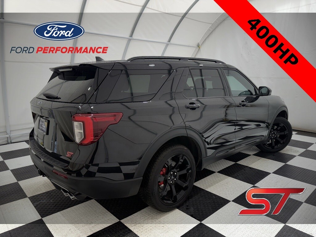2024 Ford Explorer ST photo 4