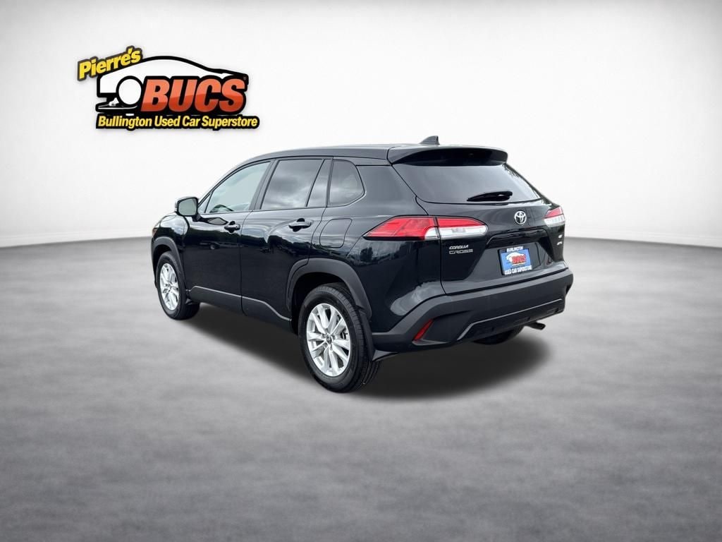 Used 2025 Toyota Corolla Cross LE SUV