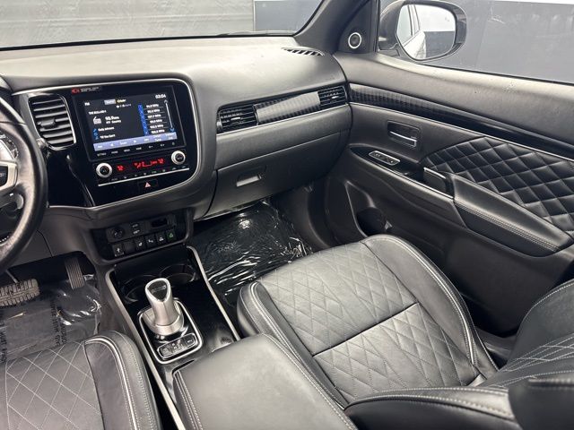 2021 Mitsubishi Outlander GT - Photo 15
