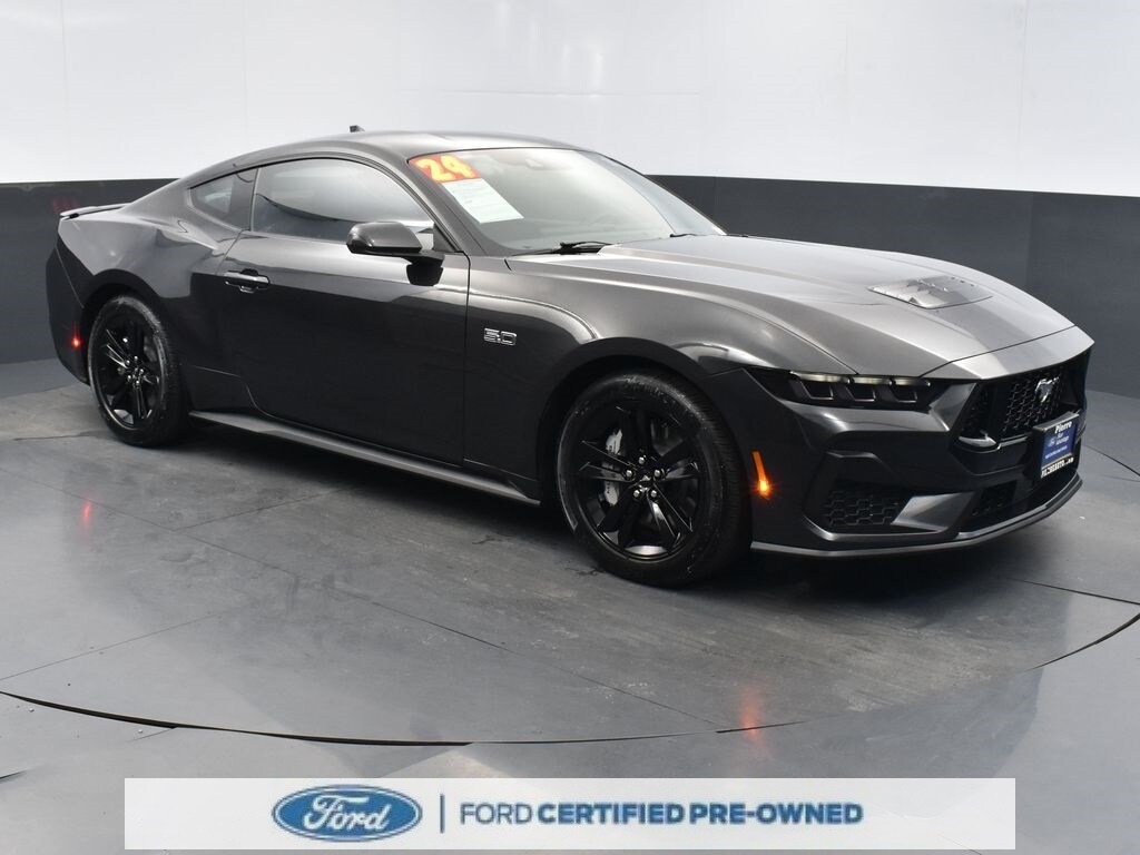 2024 Ford Mustang GT photo 3