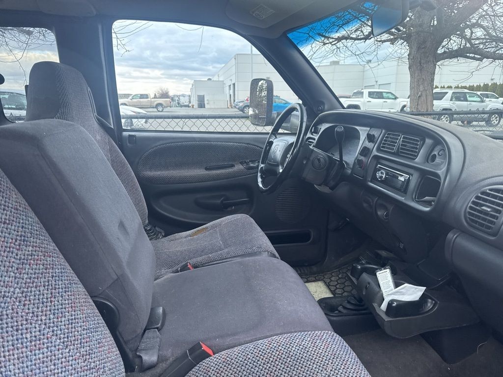 Used 2002 Dodge Ram 2500 SLT Truck