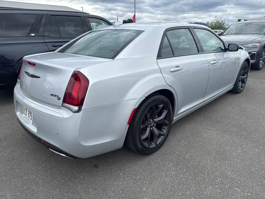 2021 Chrysler 300 S photo 3