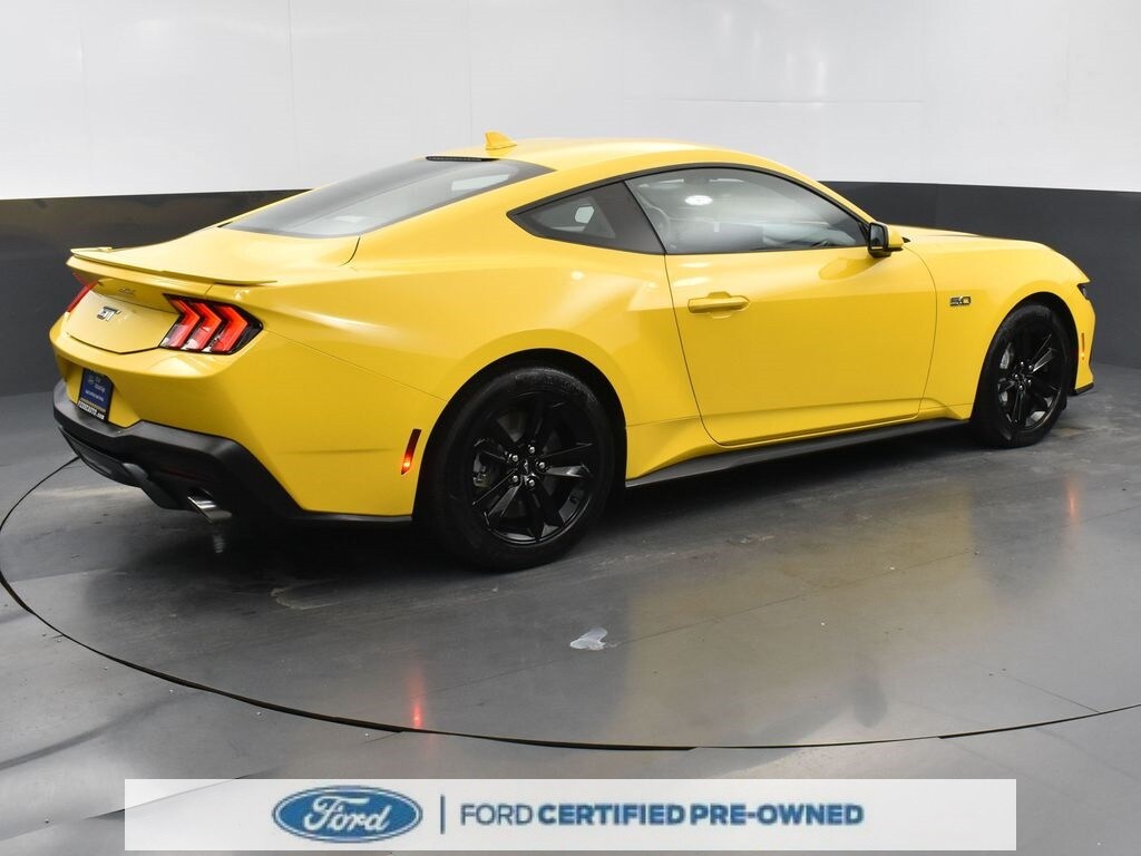 2024 Ford Mustang GT photo 4