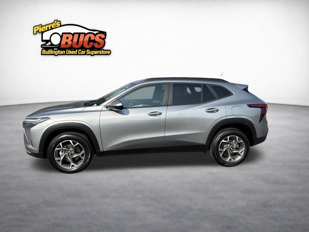 Used 2025 Chevrolet Trax LT SUV