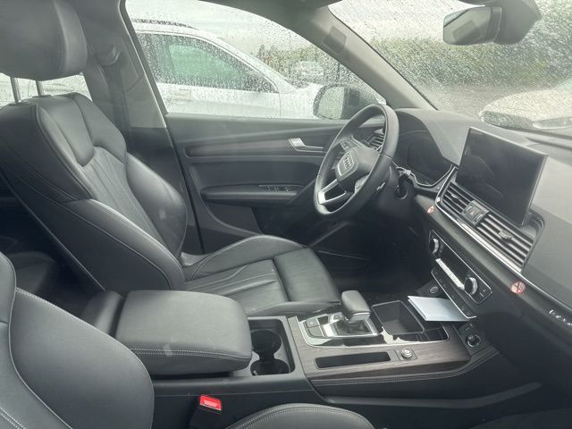 2024 Audi Q5 45 S line Premium photo 4