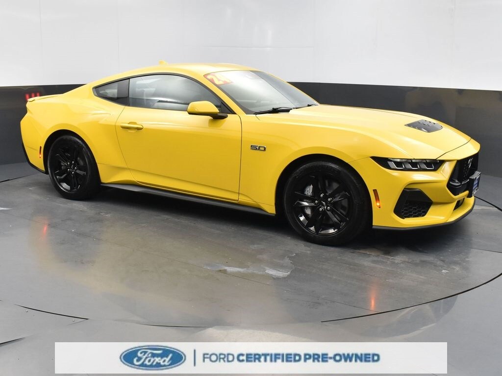 2024 Ford Mustang GT photo 3