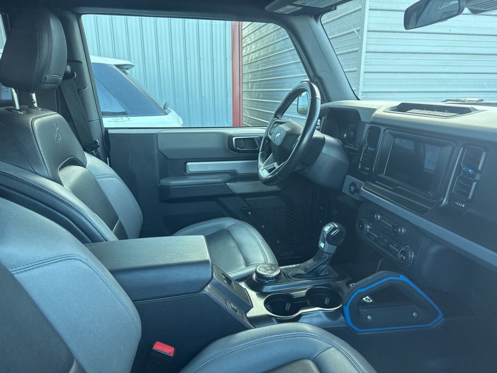 2022 Ford Bronco Base photo 4