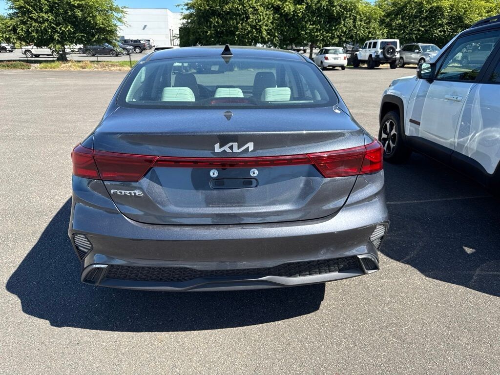 Used 2023 Kia Forte LXS Sedan