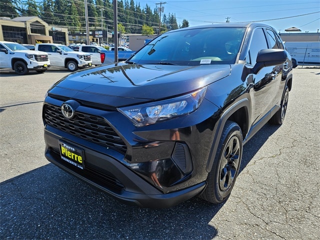 2022 Toyota RAV4 LE photo 6