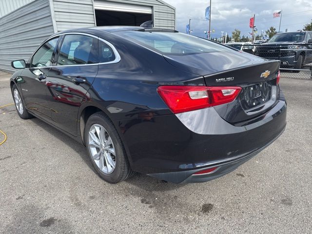 2023 Chevrolet Malibu 1LT photo 2