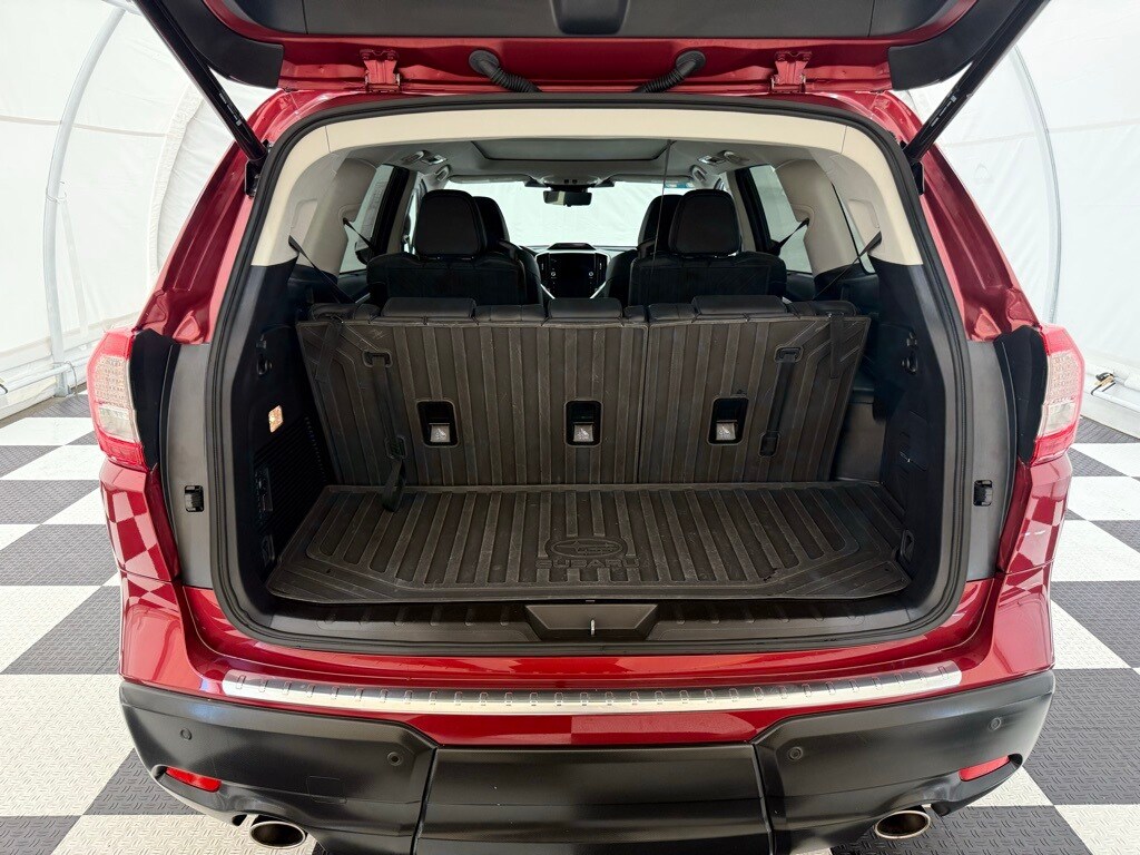2024 Subaru Ascent Touring photo 4