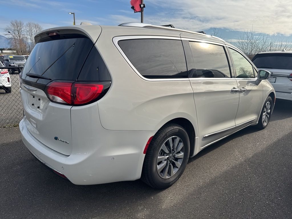 Used 2020 Chrysler Pacifica Hybrid Limited Minivan/Van