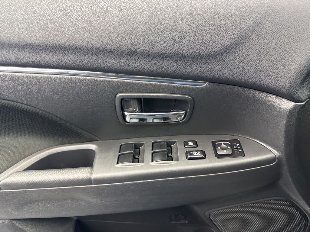 2024 Mitsubishi Outlander Sport ES - Photo 26
