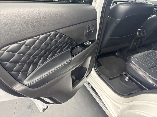 2021 Mitsubishi Outlander GT - Photo 41