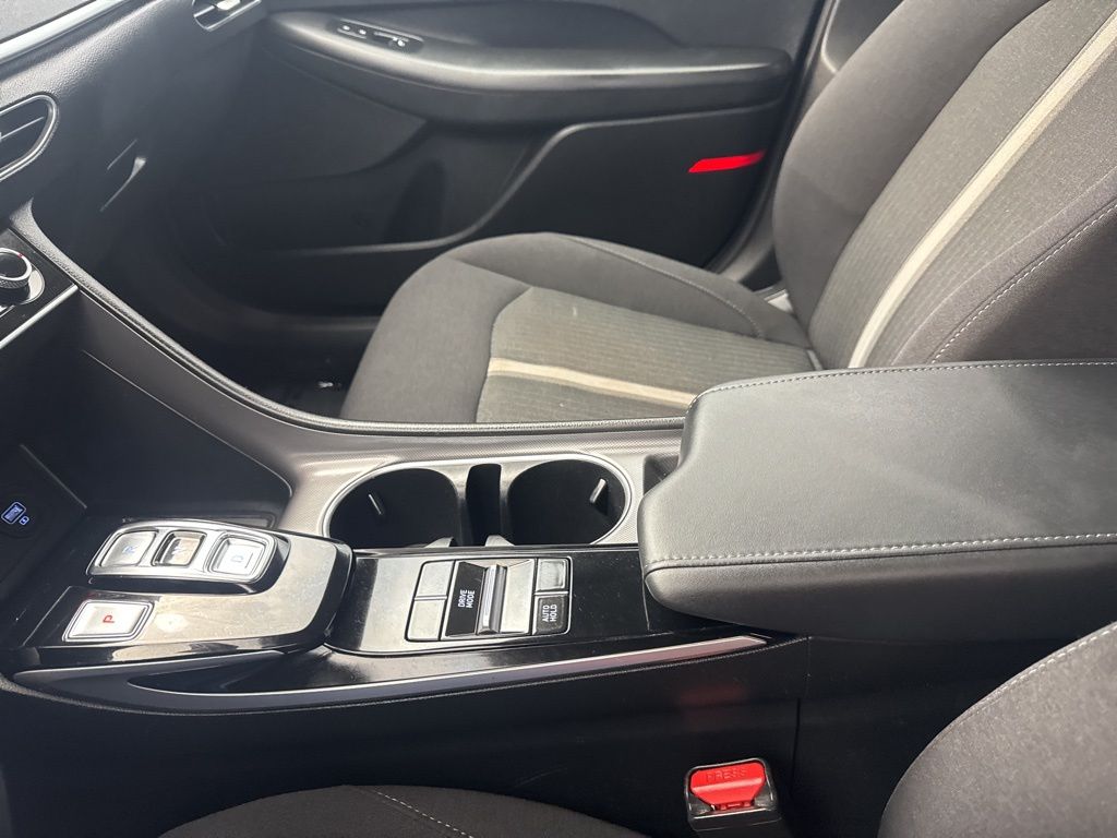 2023 Hyundai Sonata SE - Photo 24