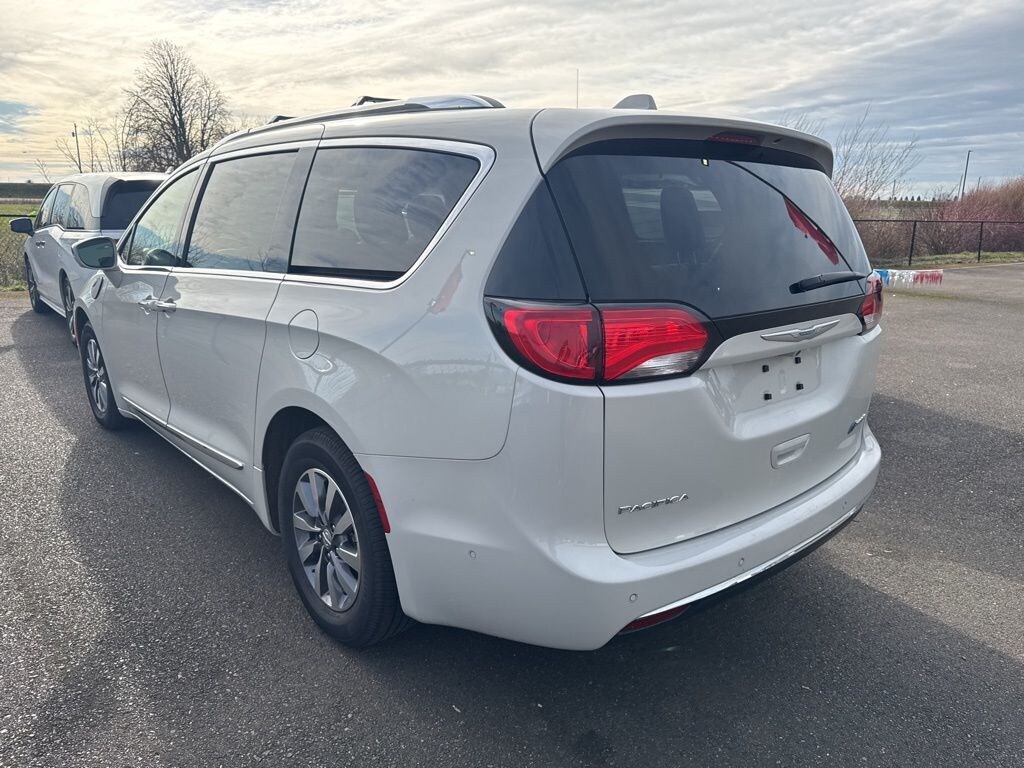 Used 2020 Chrysler Pacifica Hybrid Limited Minivan/Van