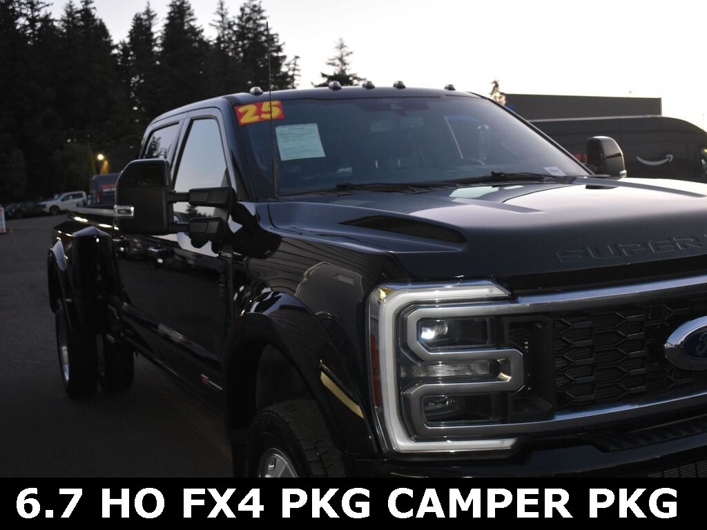 2025 Ford F-450 photo 3