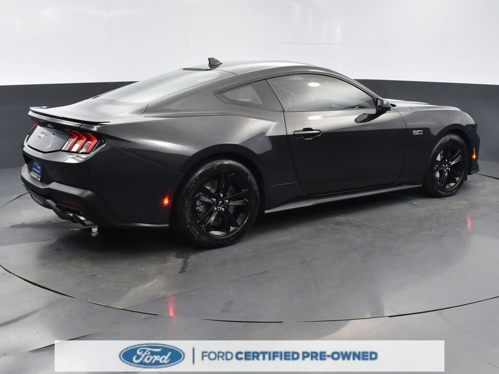 2024 Ford Mustang GT photo 4