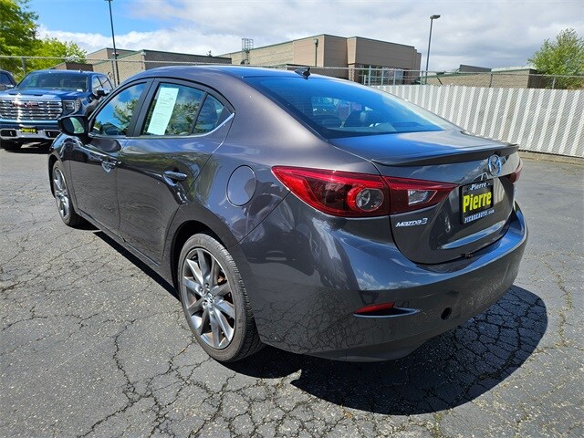 2018 Mazda Mazda3 Grand Touring photo 3