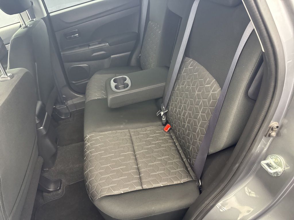 2024 Mitsubishi Outlander Sport ES - Photo 30