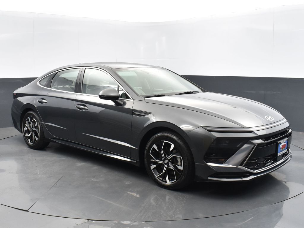 2024 Hyundai Sonata SEL photo 3