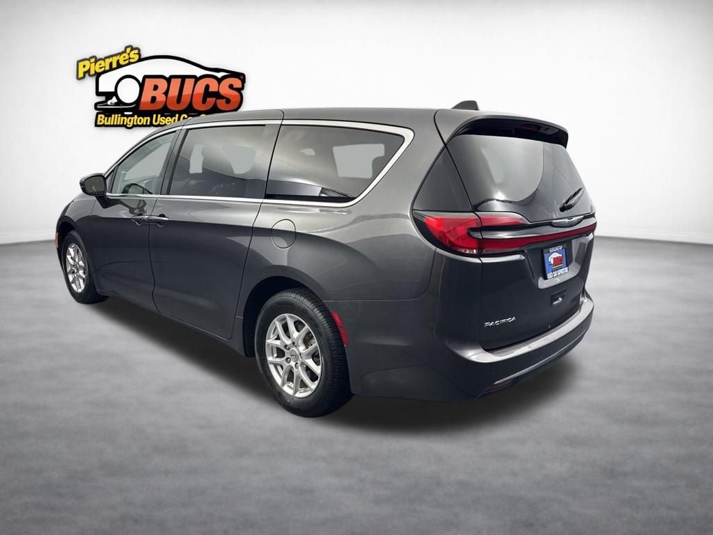 Used 2023 Chrysler Pacifica Touring L Minivan/Van