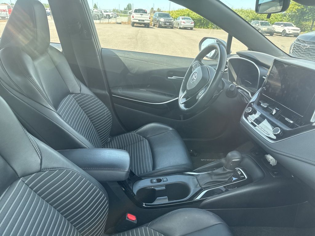 2023 Toyota Corolla XSE photo 4